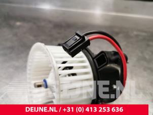 Volvo XC90 Kachel Ventilatiemotor O162178 foto 2