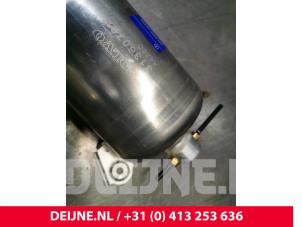 Volvo XC90 Air reservoir O162179 photo 2