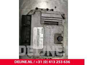 Opel Vivaro Computer Motormanagement O162192 foto 3