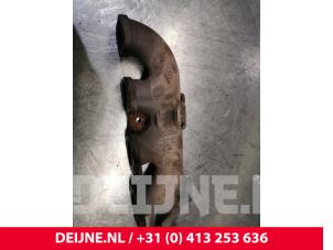 Nissan Primastar Abgaskrümmer O162315 foto 2