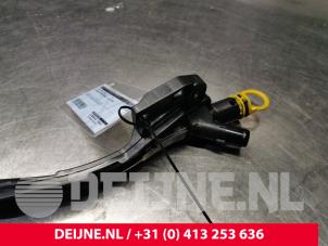 Nissan Primastar Ölmessstab O162329 foto 2