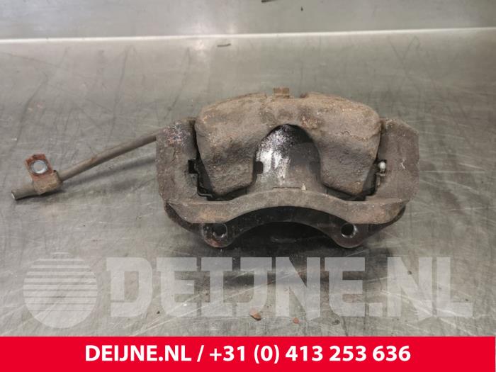 Mitsubishi Canter Remklauw (Tang) rechts-achter O162486
