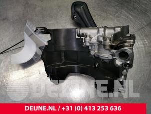 Opel Vivaro Oliepomp O162637 foto 3