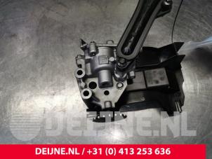 Gebruikte Oliepomp Opel Vivaro Prijs € 70,00 Margeregeling aangeboden door van Deijne Onderdelen Uden B.V.