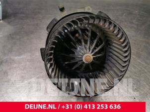 Renault Master Heizung Belüftungsmotor O162753 foto 3