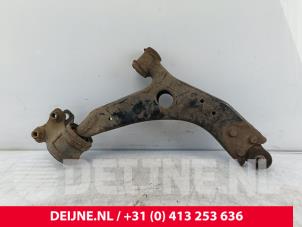 Gebruikte Draagarm onder rechts-voor Volvo V50 (MW) 1.6 16V Prijs € 25,00 Margeregeling aangeboden door van Deijne Onderdelen Uden B.V.