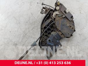 Volvo V50 Türschlossmechanik 4-türig rechts vorne O162841 foto 3