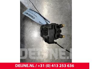 Volvo S40 Zündspule O163098 foto 2