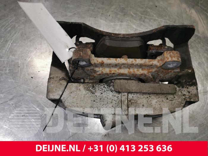 Volvo V60 Bremszange rechts vorne O163141