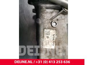 Volvo V70 EGR cooler O163337 photo 2