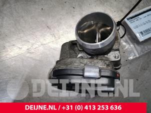 Volvo V40 Throttle body O163359 photo 3