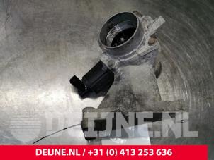 Renault Trafic EGR Klep O163379 foto 2