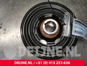 Gebruikte Krukas Poelie Mercedes Sprinter 3,5t (906.13/906.23) 314 CDI 16V Prijs € 42,35 Inclusief btw aangeboden door van Deijne Onderdelen Uden B.V.