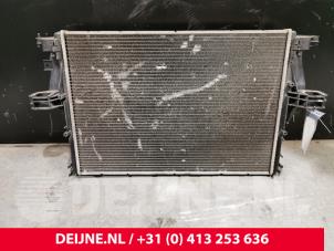 Gebruikte Radiateur Iveco New Daily VI 33S13, 35C13, 35S13 Prijs € 96,80 Inclusief btw aangeboden door van Deijne Onderdelen Uden B.V.