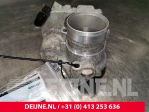 Opel Movano Gasklephuis O163718 foto 2