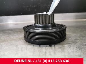 Volkswagen Caddy Kurbelwelle Riemenscheibe O163740 foto 2