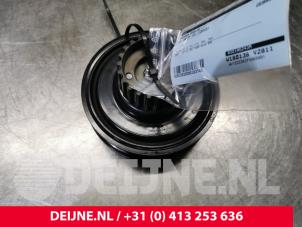 Gebruikte Krukas Poelie Volkswagen Caddy III (2KA,2KH,2CA,2CH) 1.6 TDI 16V Prijs € 24,20 Inclusief btw aangeboden door van Deijne Onderdelen Uden B.V.