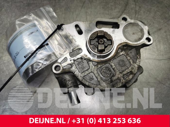 Vacuumpomp (Diesel) van een Volkswagen Caddy III (2KA,2KH,2CA,2CH) 1.6 TDI 16V 2015