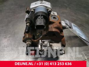 Renault Master Brandstofpomp Mechanisch O163864 foto 2