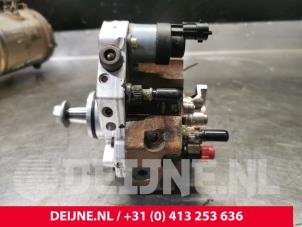 Renault Master Brandstofpomp Mechanisch O163864 foto 3
