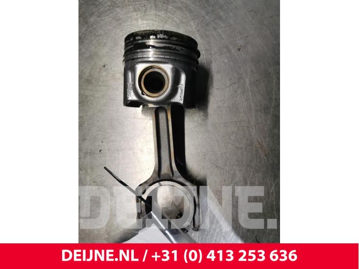 Gebruikte Zuiger Ford Transit Custom Prijs € 211,75 Inclusief btw aangeboden door van Deijne Onderdelen Uden B.V.