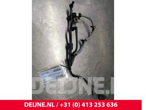 Gebruikte Brandstof retourleiding Mercedes Vito (447.6) 1.6 109 CDI 16V Prijs € 42,35 Inclusief btw aangeboden door van Deijne Onderdelen Uden B.V.