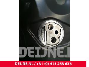Mercedes Vito Kettenkasten Deckel O163963 foto 2