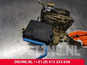 Volvo 9-Serie Türschlossmechanik 4-türig rechts hinten O164468 foto 2