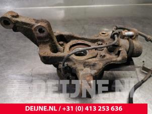 Opel Vivaro Achsschenkel links vorne O164492 foto 2