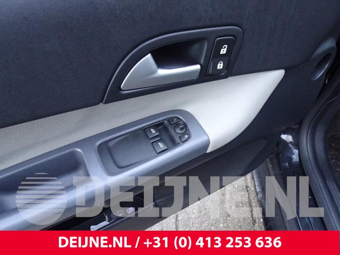 Volvo C30 Electric window switch O164616