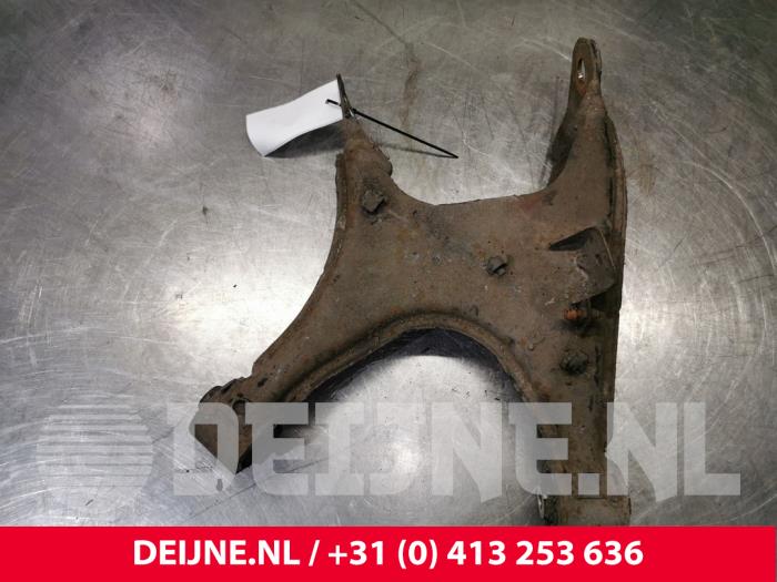 BMW 7-Serie Draagarm onder rechts-achter O164752