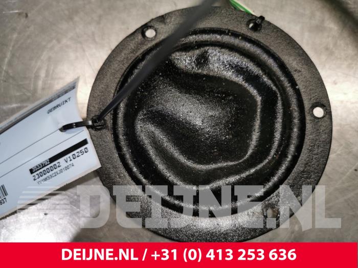 Gebruikte Speaker Volvo C70 (NK) 2.3 T5 20V Prijs € 40,00 Margeregeling aangeboden door van Deijne Onderdelen Uden B.V.
