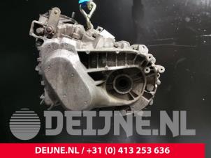 Volvo V70 Gearbox O164990 photo 2