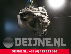 Volvo V70 Gearbox O164990 photo 3