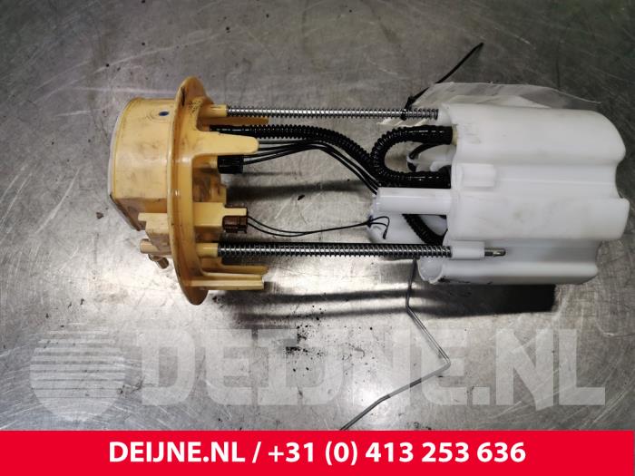 Gebruikte Tank element Pomp Opel Combo Cargo 1.5 CDTI 75 Prijs € 96,80 Inclusief btw aangeboden door van Deijne Onderdelen Uden B.V.