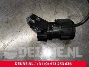 Opel Combo Kontaktslot+Sleutel O165107 foto 3