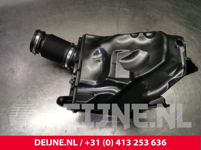 Volvo V60 Air box O165494