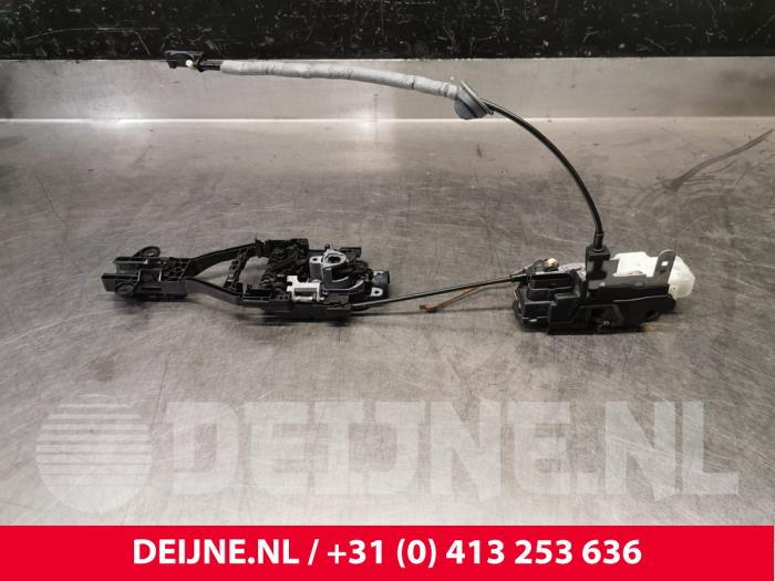 Volvo V40 Deurslot Mechaniek 4Deurs links-voor O165578