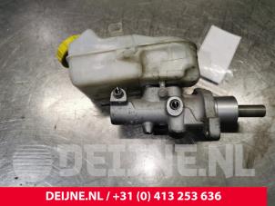 Volkswagen Transporter Master cylinder O165650 photo 2