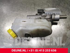 Gebruikte Hoofdremcilinder Volkswagen Transporter T5 2.0 TDI DRF Prijs € 6,05 Inclusief btw aangeboden door van Deijne Onderdelen Uden B.V.