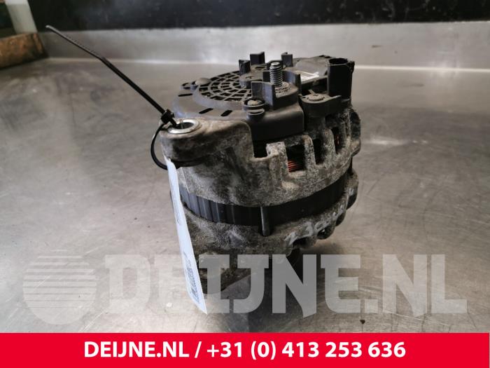 Dynamo van een Iveco New Daily VI 33S14, 35C14, 35S14 2014
