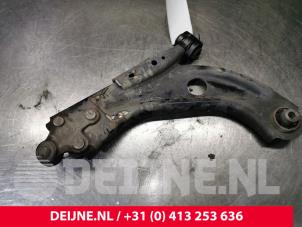 Opel Combo Front lower wishbone, right O165752 photo 2