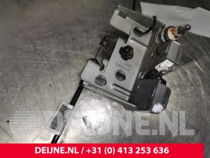 Ford Transit Custom Minibus/van rear door lock mechanism O165776 photo 2