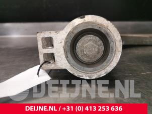Opel Insignia Front lower wishbone, right O165880 photo 2