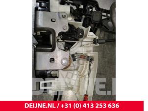 Mercedes Sprinter Deurslot Mechaniek 2Deurs links O165898 foto 3