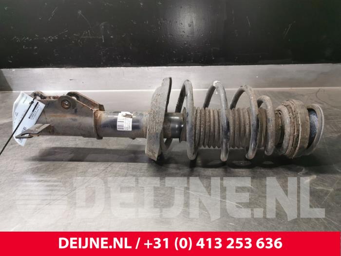 Opel Insignia Front shock absorber rod, right O165939