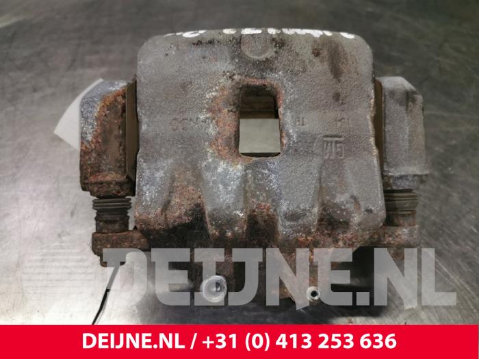Opel Insignia Front brake calliper, right O165942
