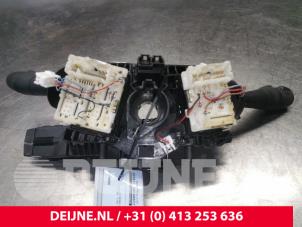 Opel Vivaro Steering column stalk O165953 photo 2