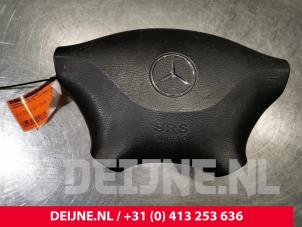 Gebruikte Airbag links (Stuur) Mercedes Vito (639.6) 2.2 116 CDI 16V Euro 5 Prijs € 181,50 Inclusief btw aangeboden door van Deijne Onderdelen Uden B.V.