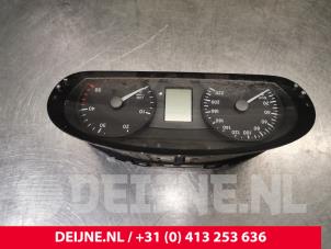 Mercedes Vito Kilometerteller KM O166256 foto 2